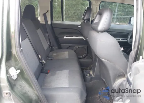 2008 Jeep Patriot Sport из США, поврежденный, VIN 1J8FT28W28D713825